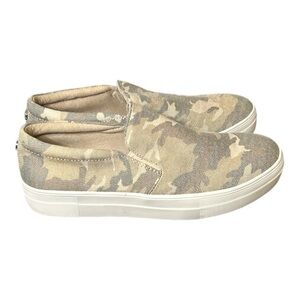 Steve Madden Gills-C Camo Slip On Sneaker Shoe Women Size 10